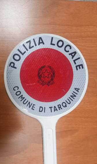Tarquinia, anziano trovato morto in casa: l’allarme dei vicini