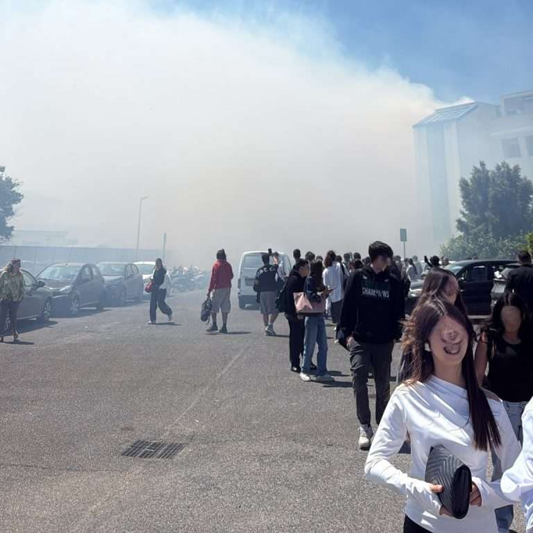 incendio scuola ladispoli