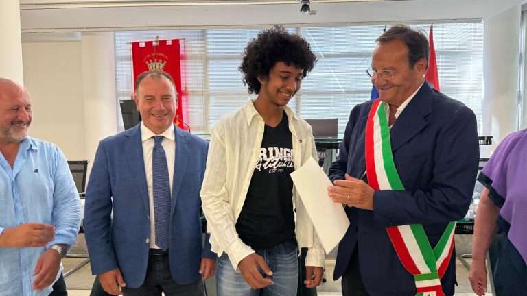 fiumicino meriti per compagnia teatrale