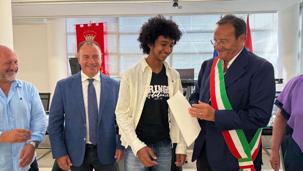 fiumicino meriti per compagnia teatrale