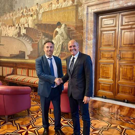 bolletta più leggera nei territori delle rinnovabili