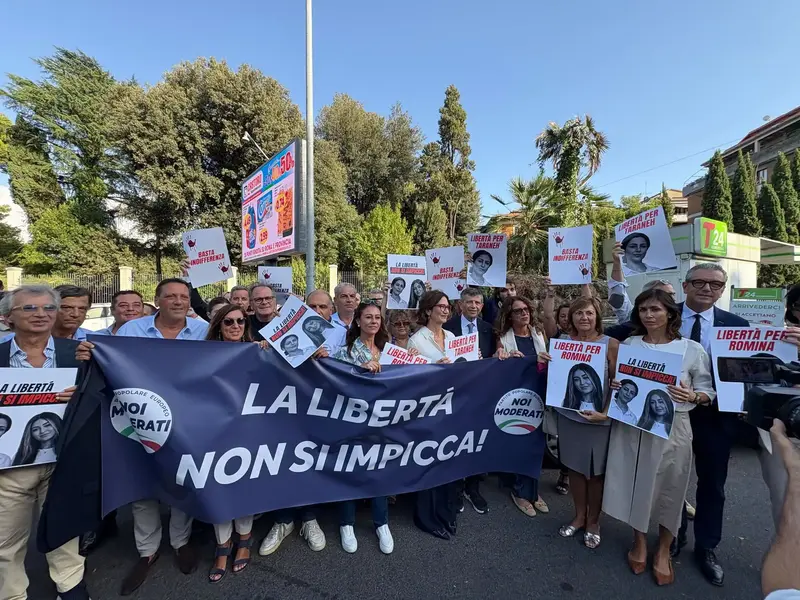 Noi moderati manifestazione roma