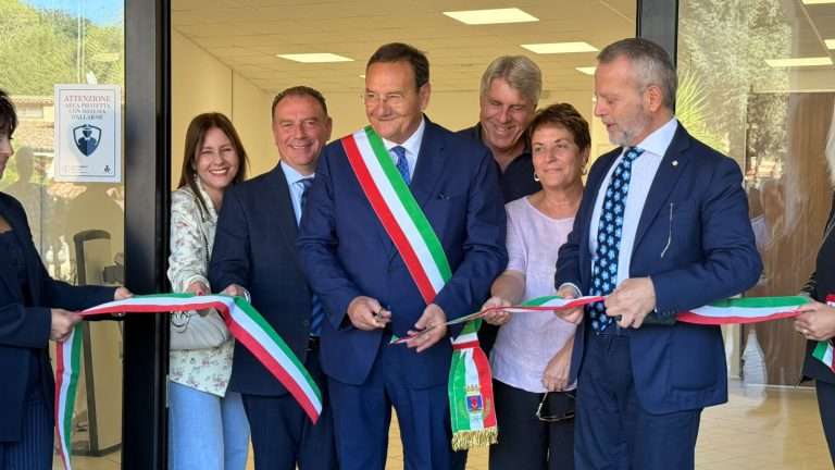 Aranova, nuovi servizi comunali: inaugurati gli Uffici Anagrafici