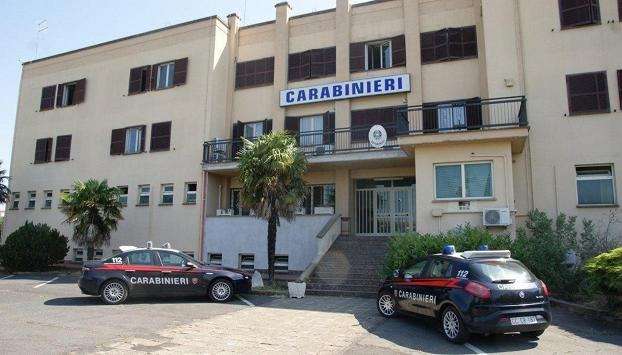 Cocaina, arrestato 54enne a Bracciano: 38 dosi nascoste in un casco