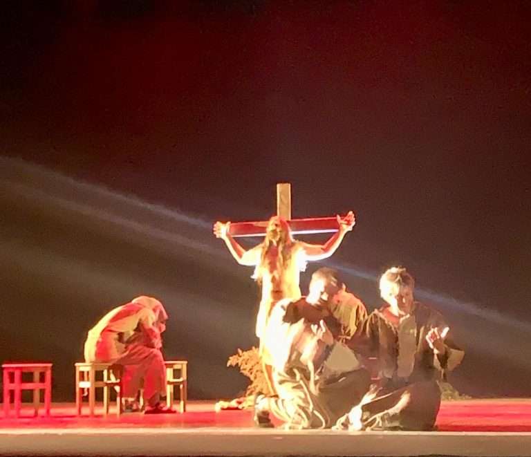 A Roma, il viaggio di Francesco tra fede, dolore e dubbio